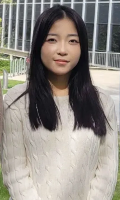 Headshot of Mia Ha