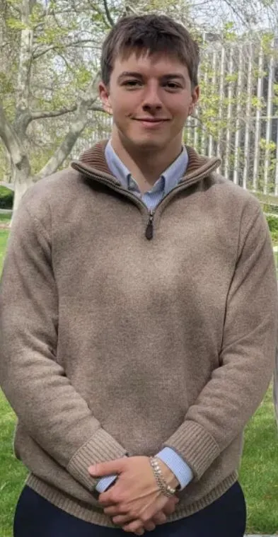 Headshot of Theo Kremer